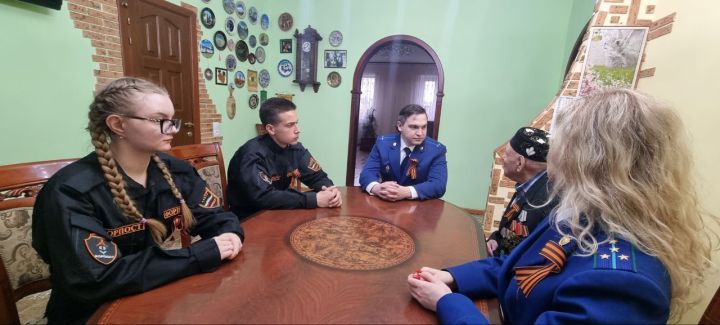 Зеленодольский «Форпост» посетил ветерана ВОВ Латыпова Ахата Тахиятовича