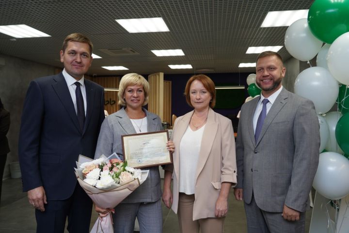 В Зеленодольске открылся третий в городе офис Ак Барс Банка