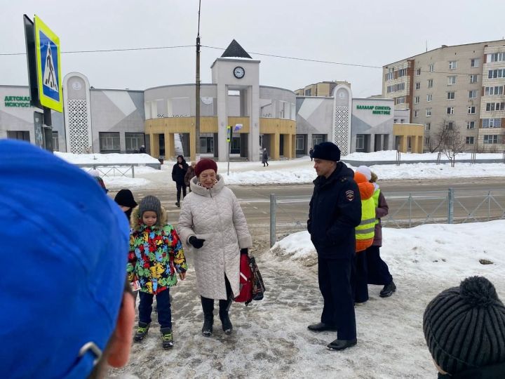 Зеленодольское движение ЮИД вышли в рейд вместе с сотрудниками ГАИ