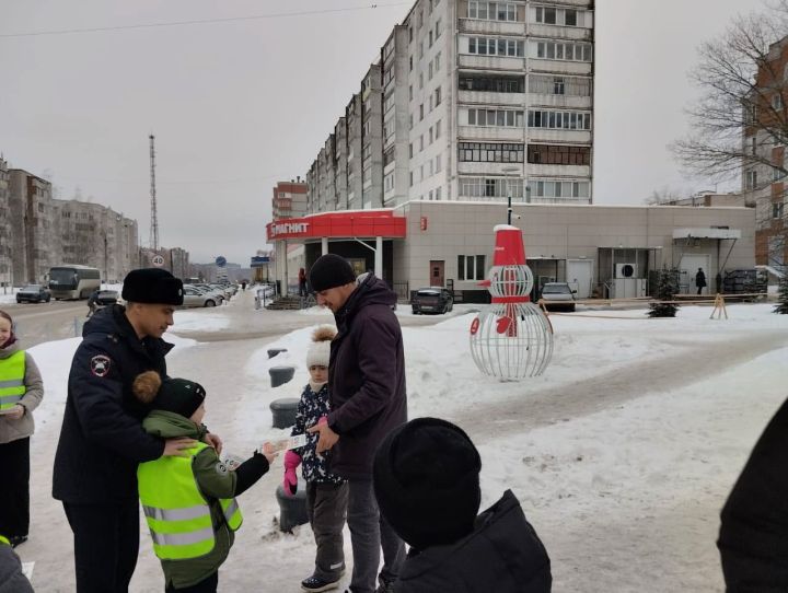 Зеленодольское движение ЮИД вышли в рейд вместе с сотрудниками ГАИ