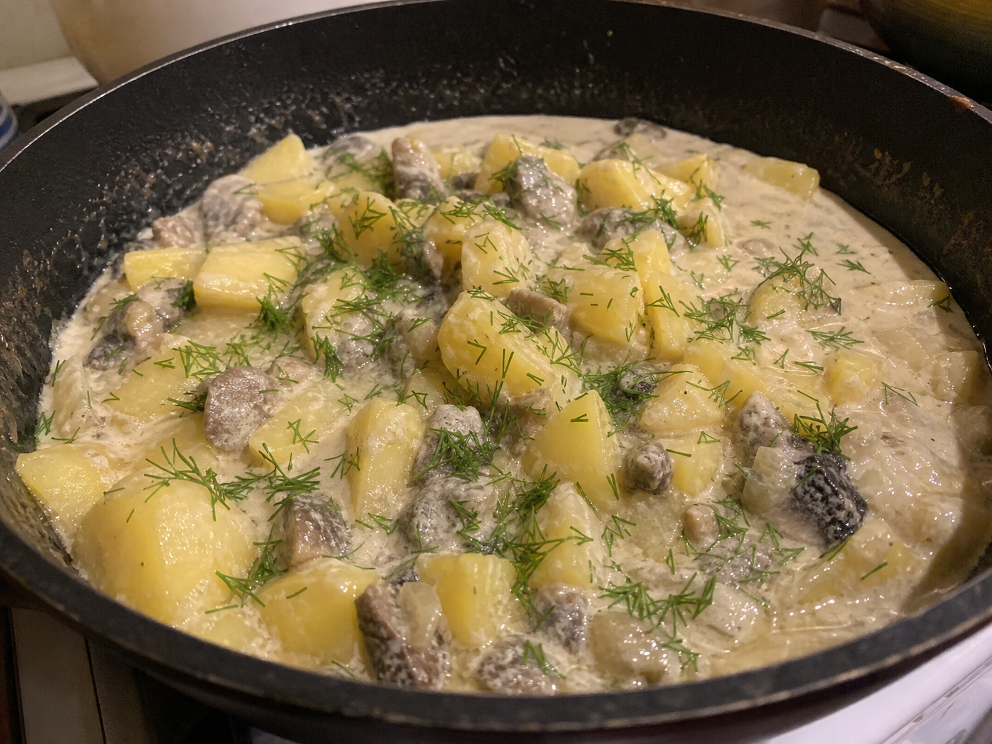 Нежное, сочное рагу с густой подливой