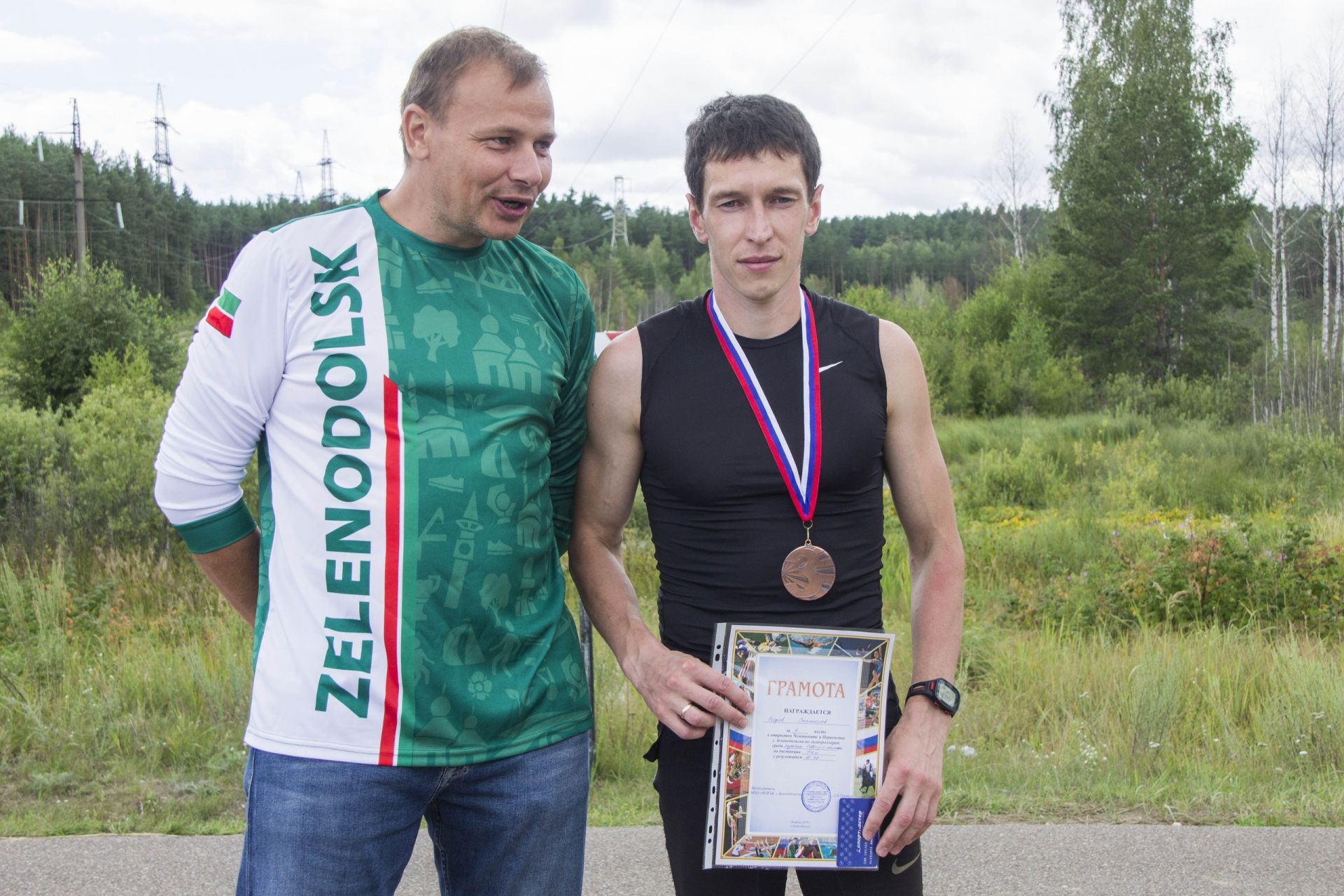 Олимпийский призер Андрей Ларьков принял участие в Чемпионате по гонкам на лыжероллерах на "Маяке"