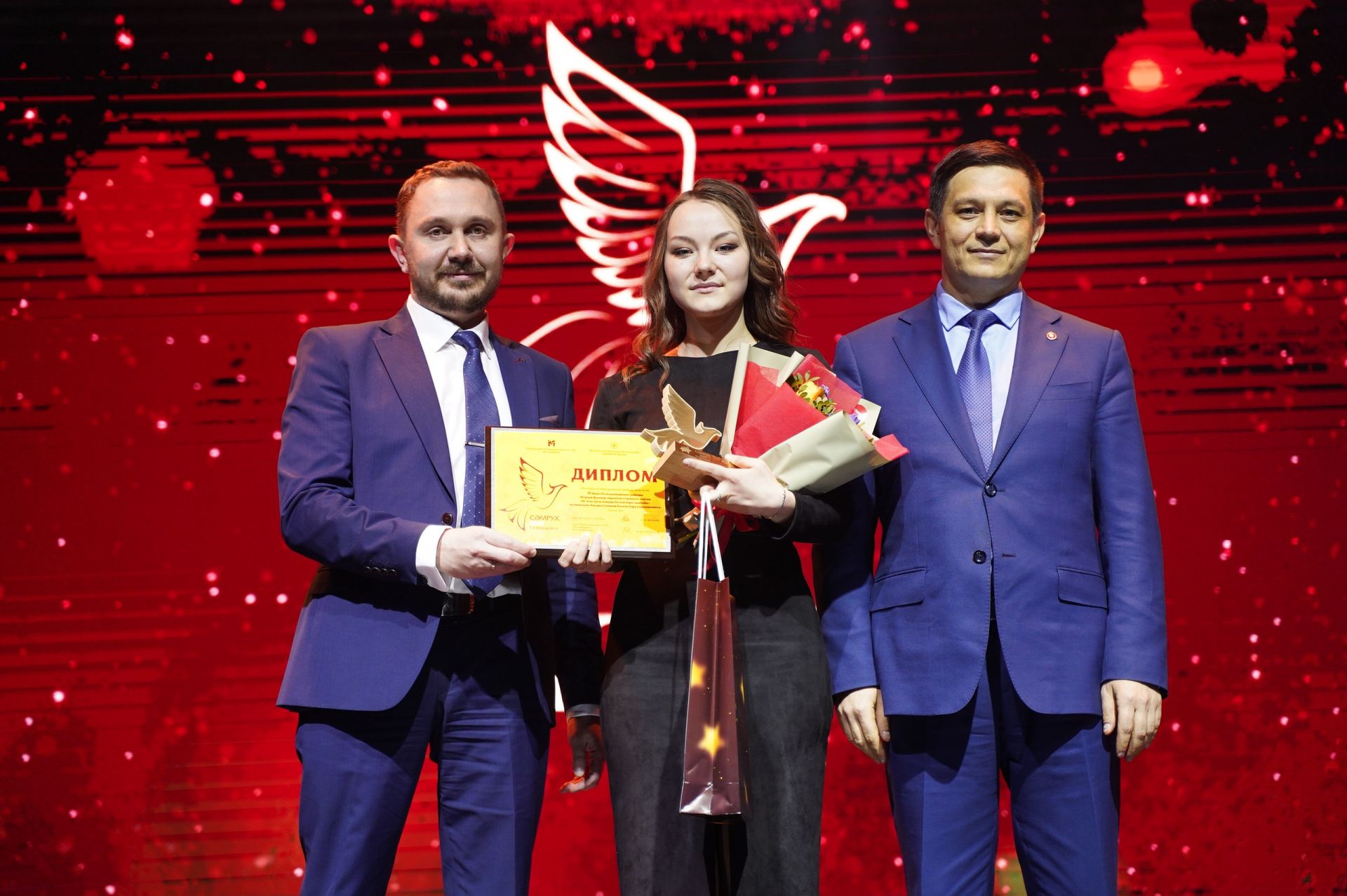 Одаренные и талантливые: в Казани прошло награждение победителей ежегодной республиканской премии «Сәмрух»