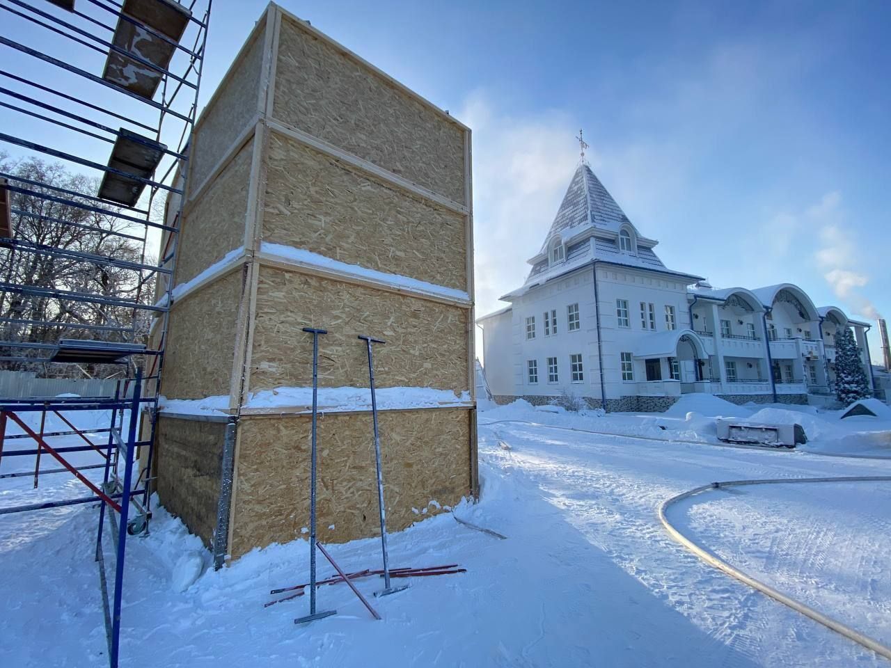 В Раифском монастыре начинается подготовка к рождественским праздникам и фестивалю «Лёд и свет»