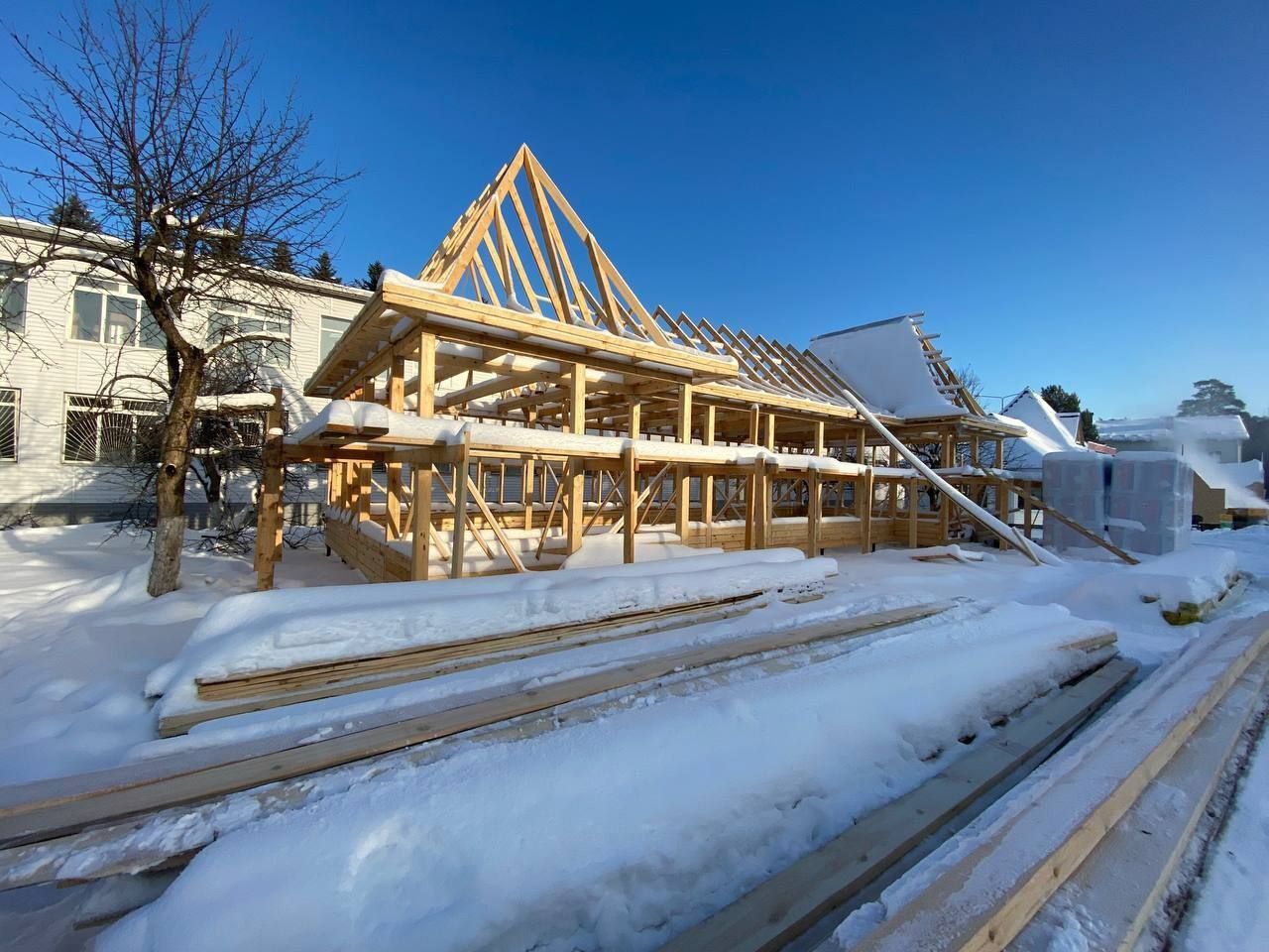 В Раифском монастыре начинается подготовка к рождественским праздникам и фестивалю «Лёд и свет»