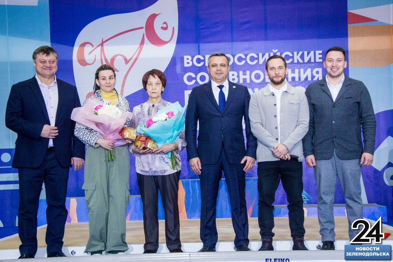 Фоторепортаж. Всероссийские соревнования по тяжёлой атлетике памяти Олимпийского чемпиона Александра Курынова