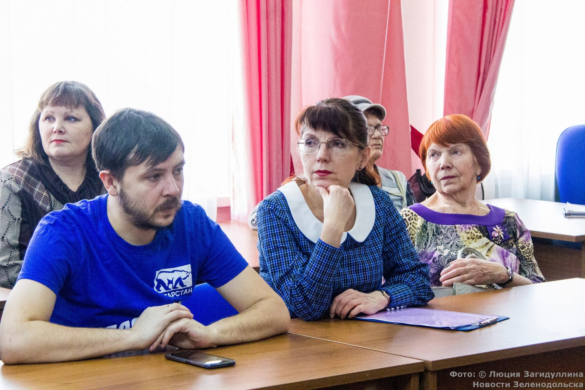В Зеленодольске вышел в свет первый литературно-публицистический альманах «Литературный мост»