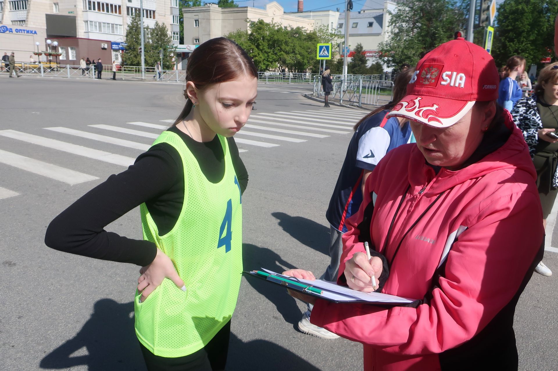 В Зеленодольске состоялась легкоатлетическая эстафета, посвященная 78 годовщине Победы в ВОВ