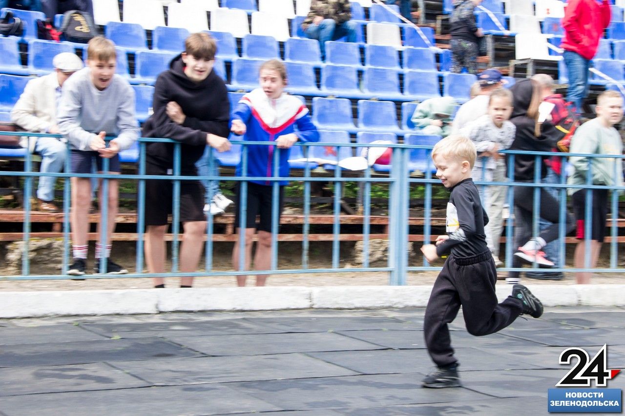 В Зеленодольске прошли соревнования по легкой атлетике на кубок имени Маршалова