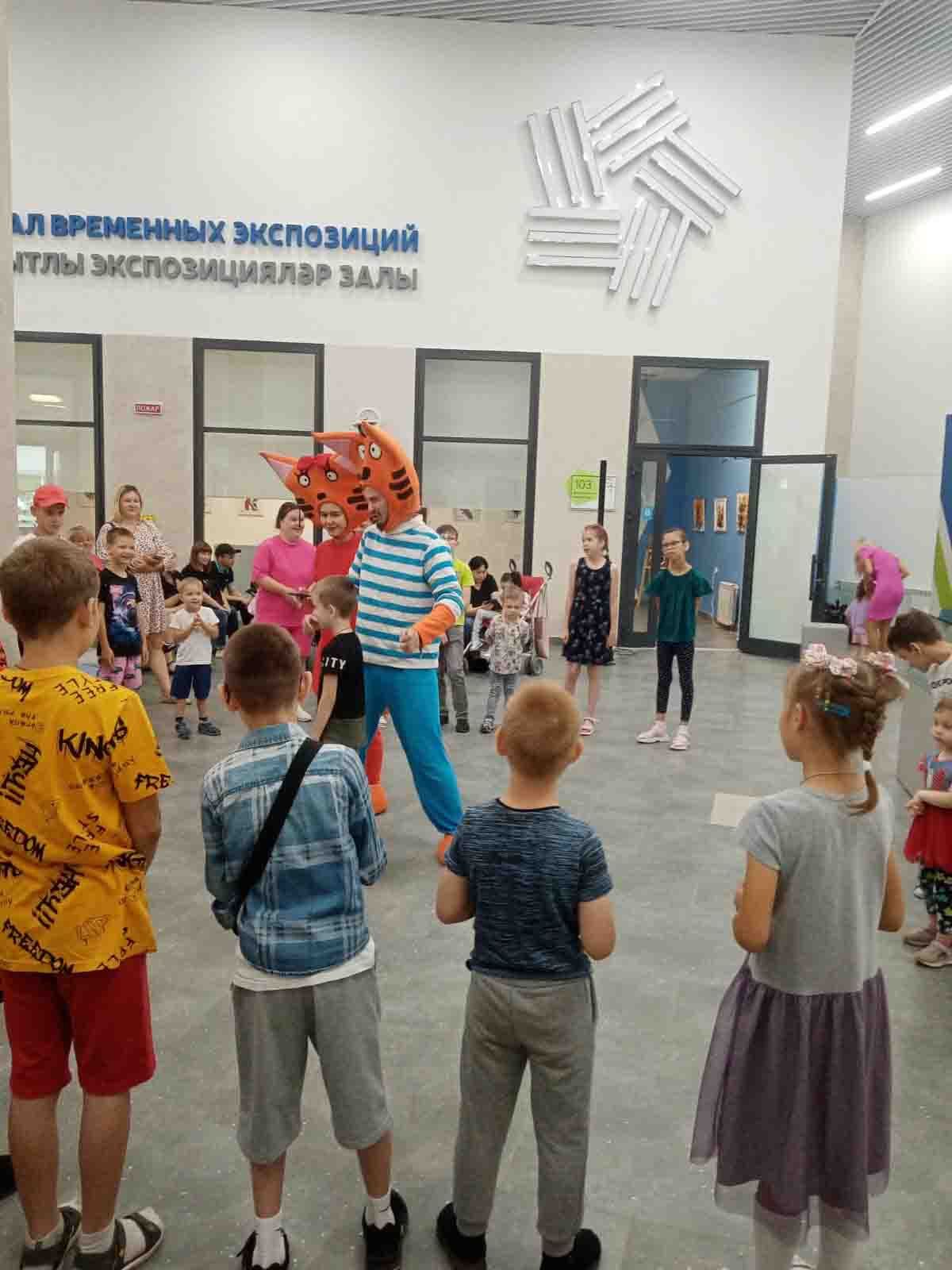 Для подопечных организации «Благое дело» блогеры провели День красоты в ЦКР