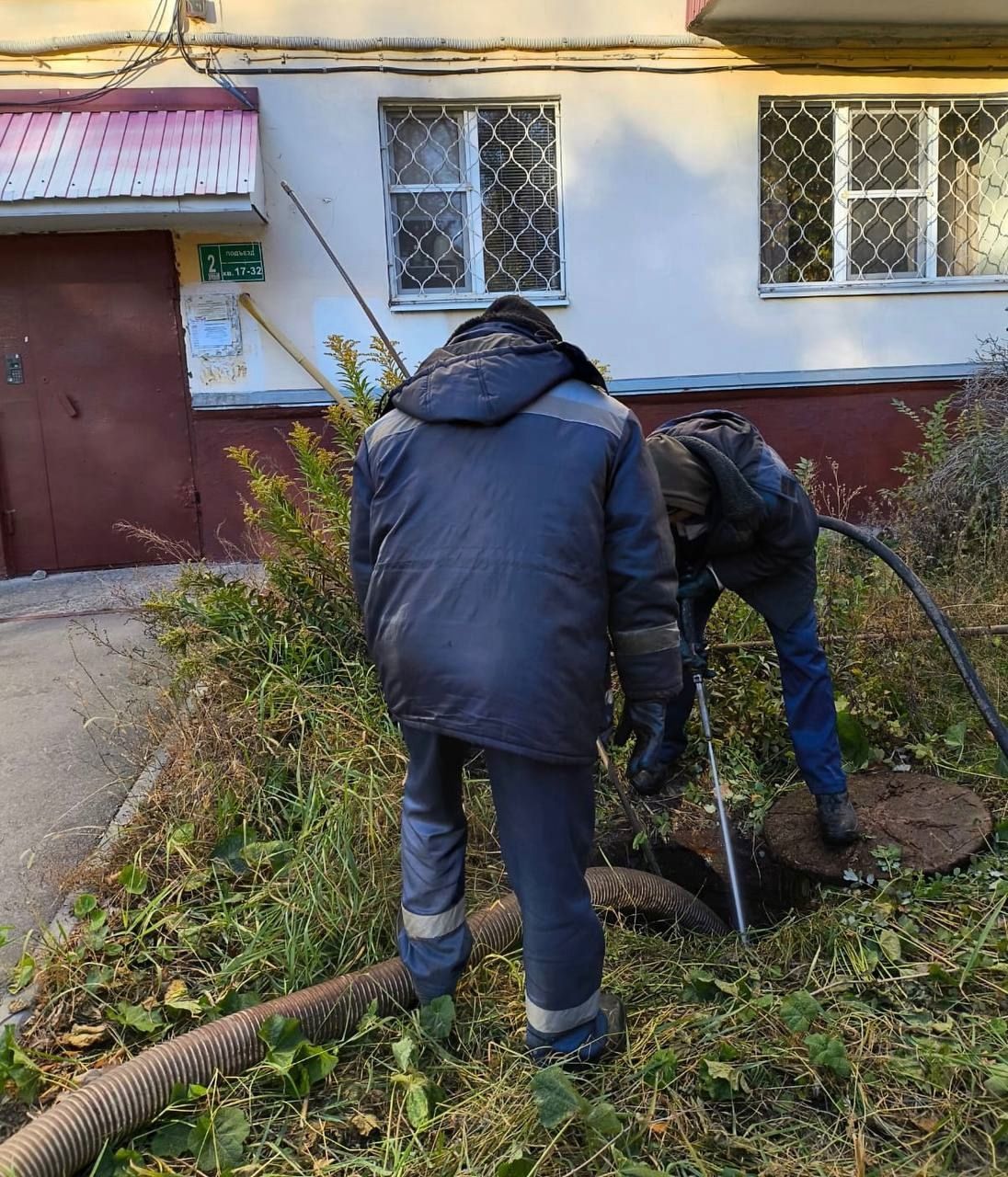 Сотрудники ЗВКС приступили к осенним профилактическим работам по промывке городских канализационных сетей