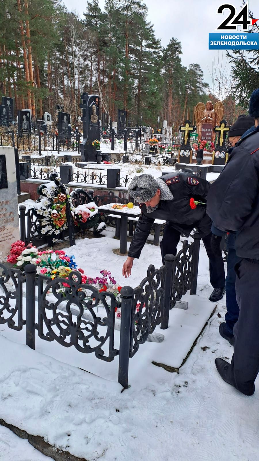 В День памяти сотрудников органов внутренних дел, погибших при исполнении обязанностей, в Зеленодольске почтили павших героев