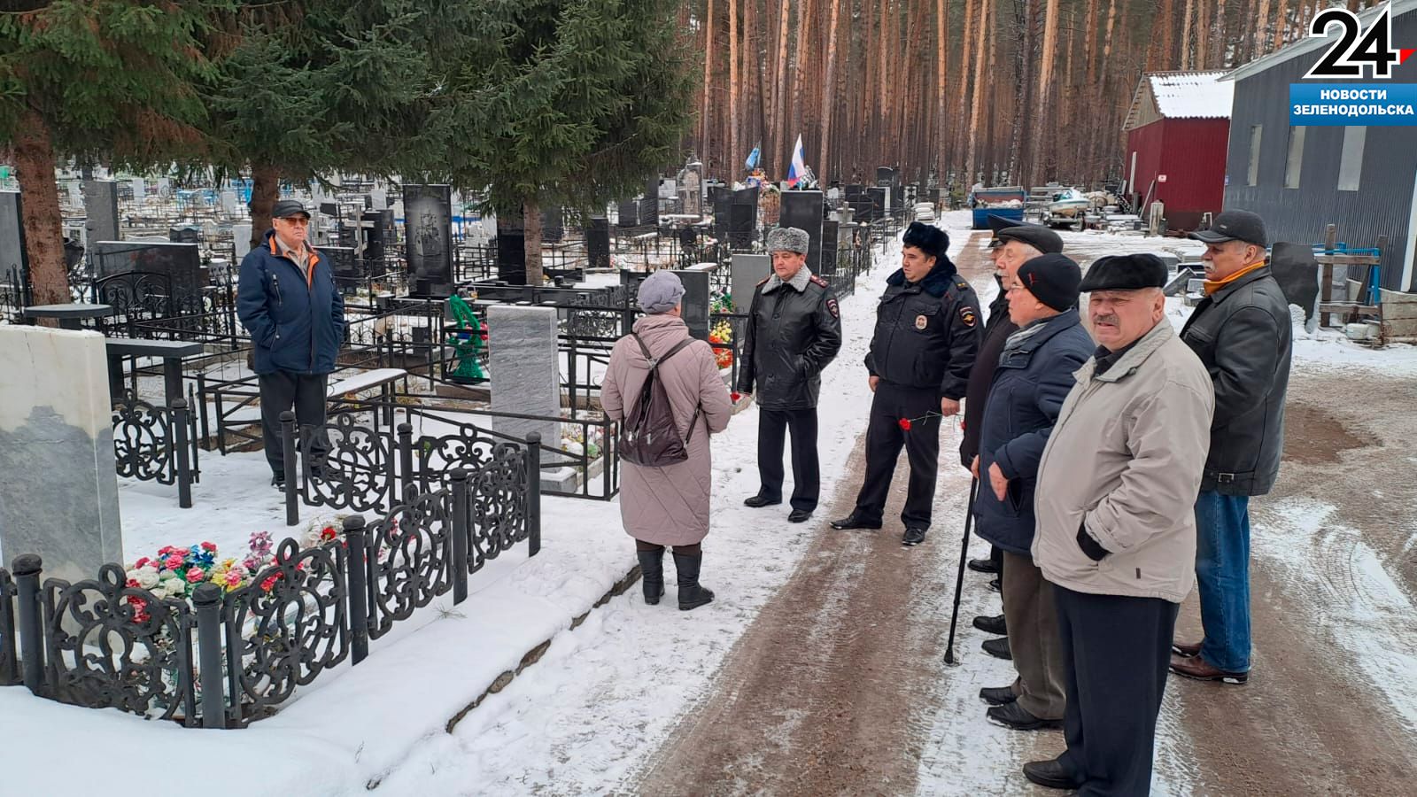 В День памяти сотрудников органов внутренних дел, погибших при исполнении обязанностей, в Зеленодольске почтили павших героев