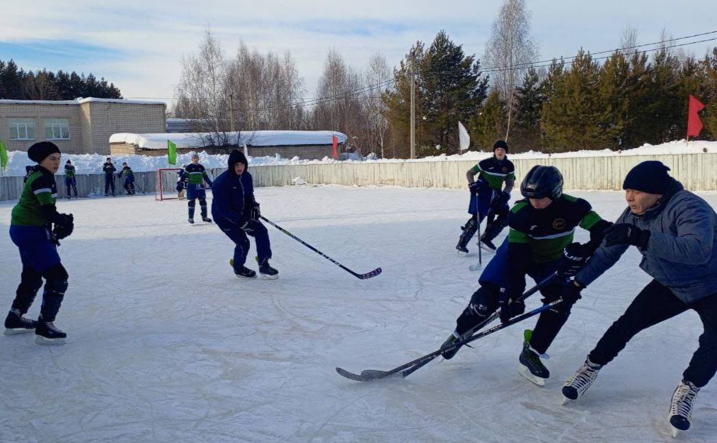 В селе Бело-Безводное прошел хоккейный турнир - «Хоккей-2024»