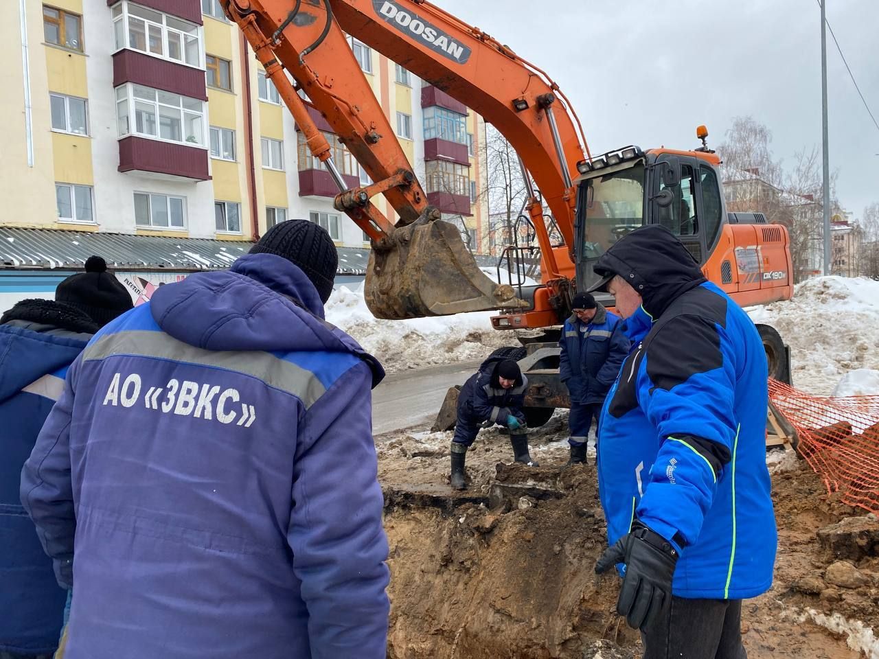 Часть деревянного трубопровода обнаружили сотрудники водоканала в «Полукамушкам»