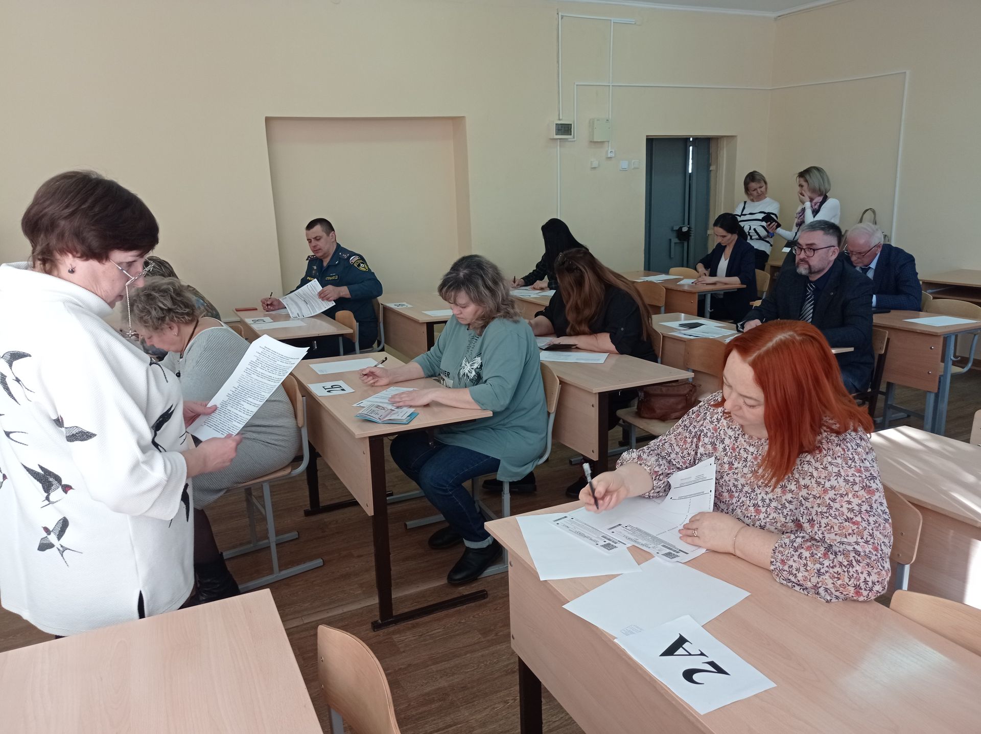 Родители зеленодольских выпускников  попробовали сдать ЕГЭ по истории