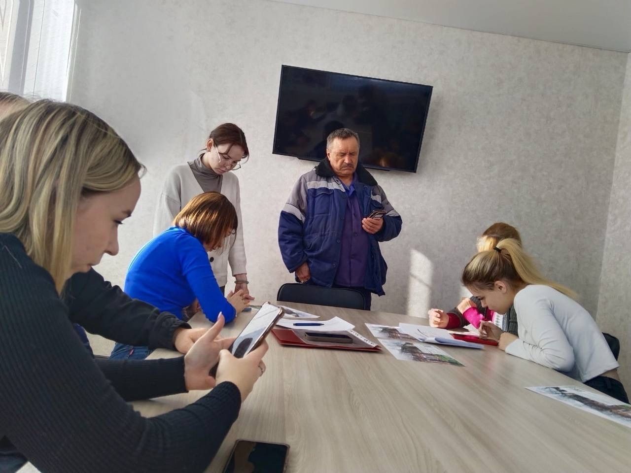 Волонтеры Зеленодольского механического колледжа помогли реабилитационному центру «Доверие»