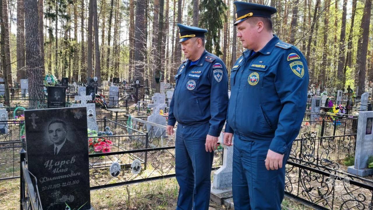 Зеленодольские огнеборцы почтили память погибших коллег