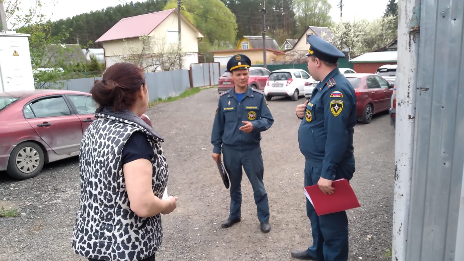 Инспекторы надзорной деятельности проводят рейды по садам