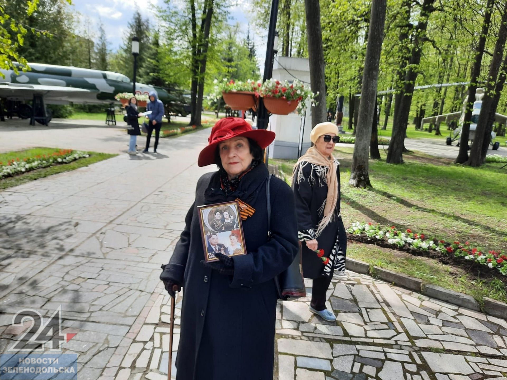 На площади СК «Авангард» начался парад в честь 79 годовщины Великой Победы над фашистской Германией