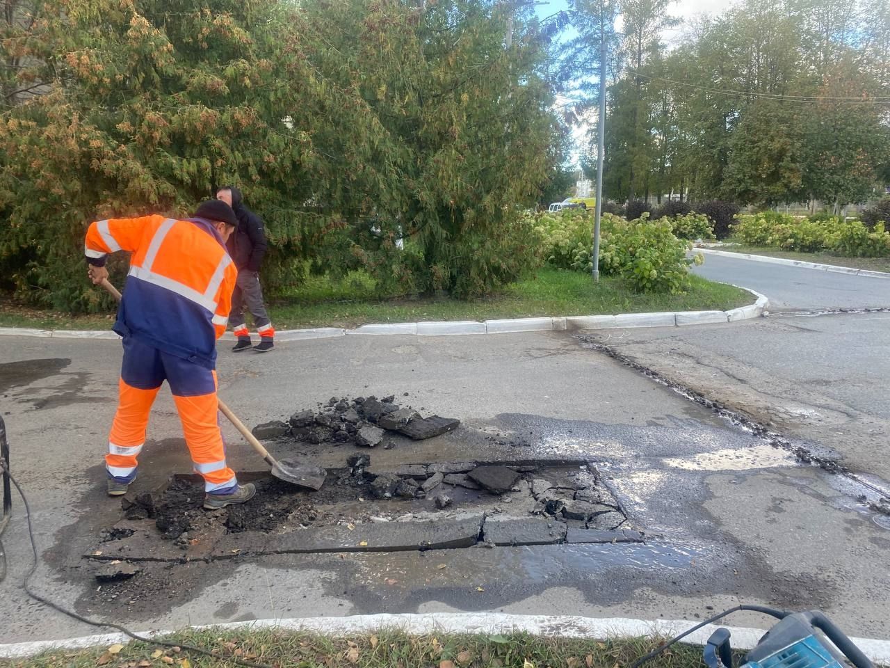 В Зеленодольском больничном городке начался ремонт дорог