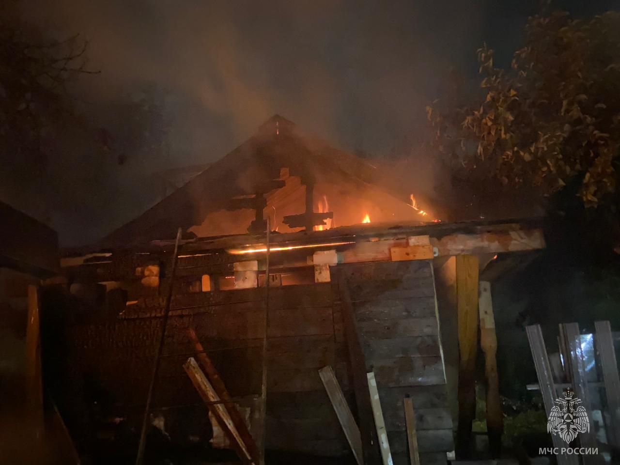 В одном из садовых обществ п. Васильево Зеленодольского района сгорели сразу три бани