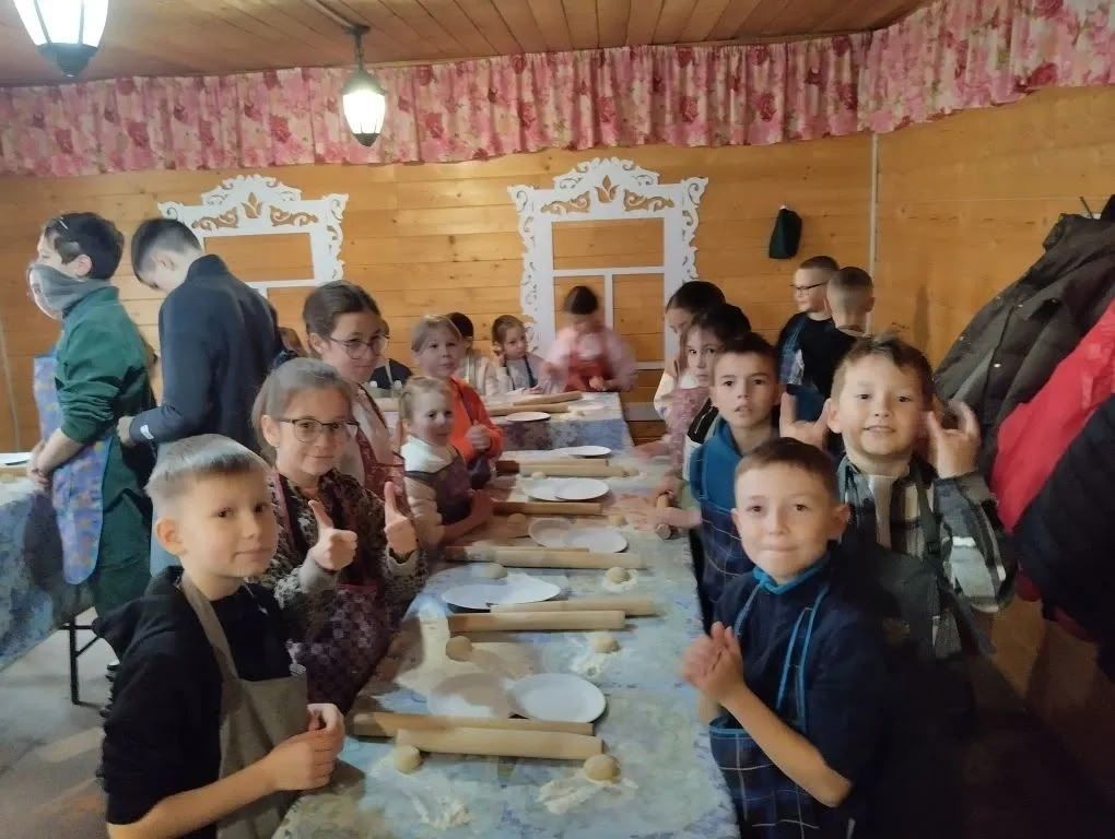 Ученики школы № 16 совершили незабываемую экскурсию в комплекс «Татар авылы»