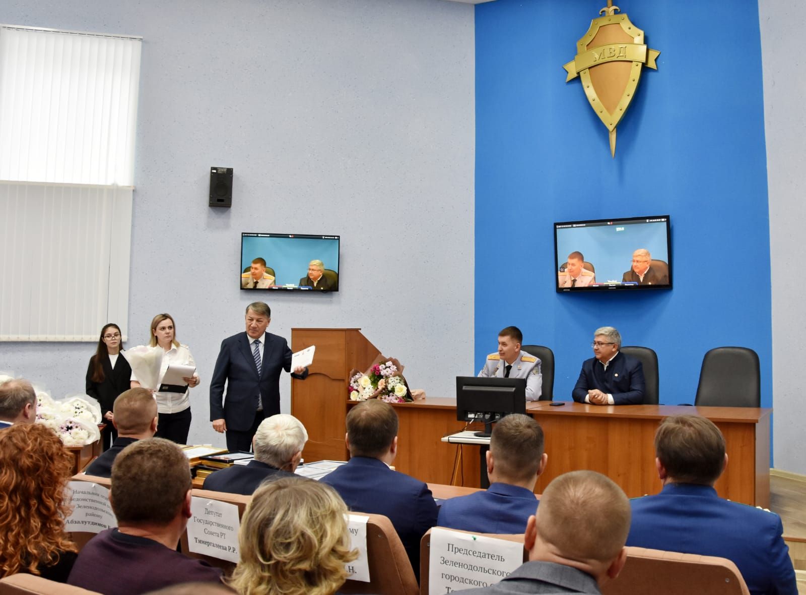 Радик Хасанов поздравил с праздником личный состав Зеленодольского ОМВД