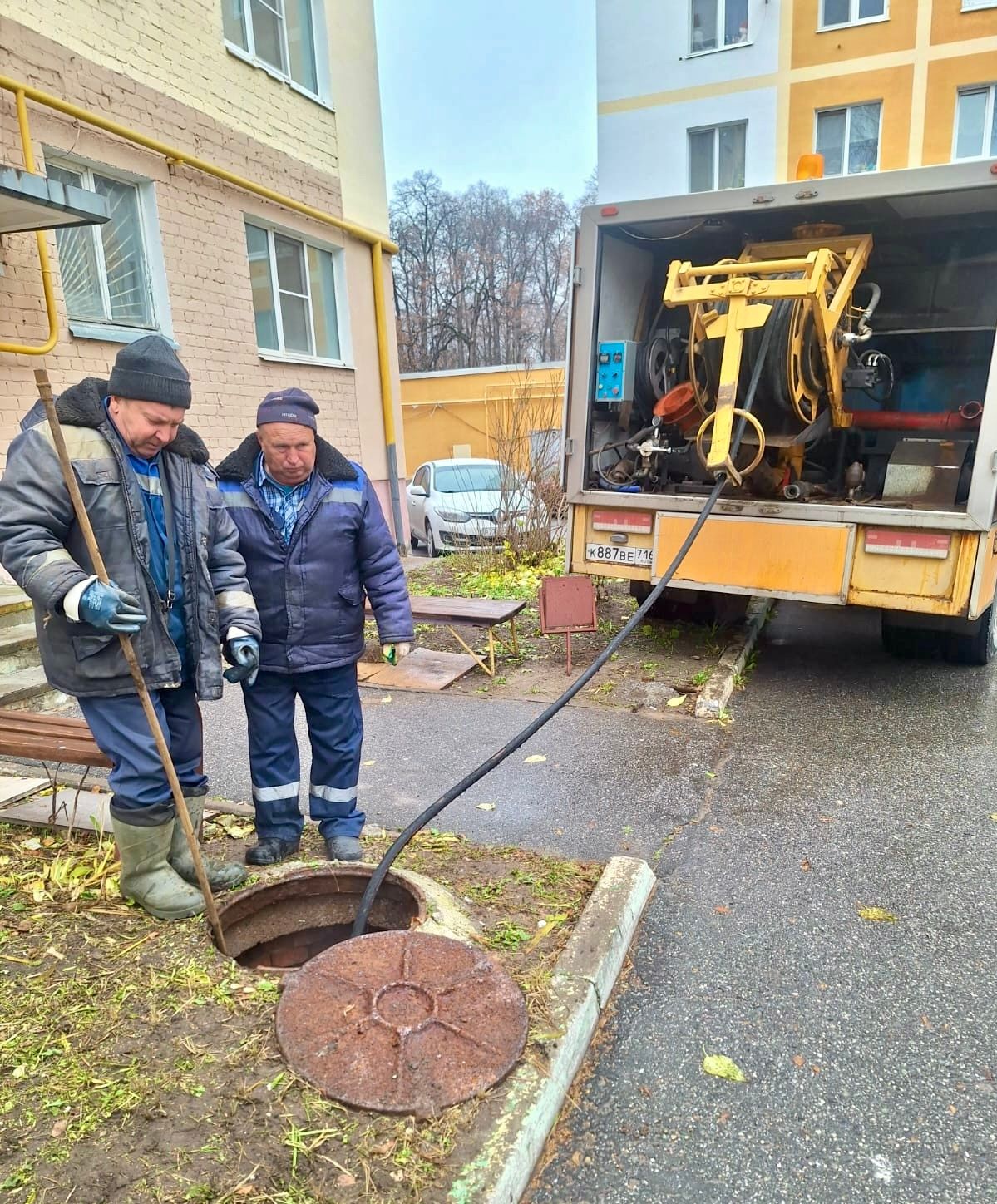 В Зеленодольске предприятие «Водоканалсервис» провело плановую промывку канализационных сетей
