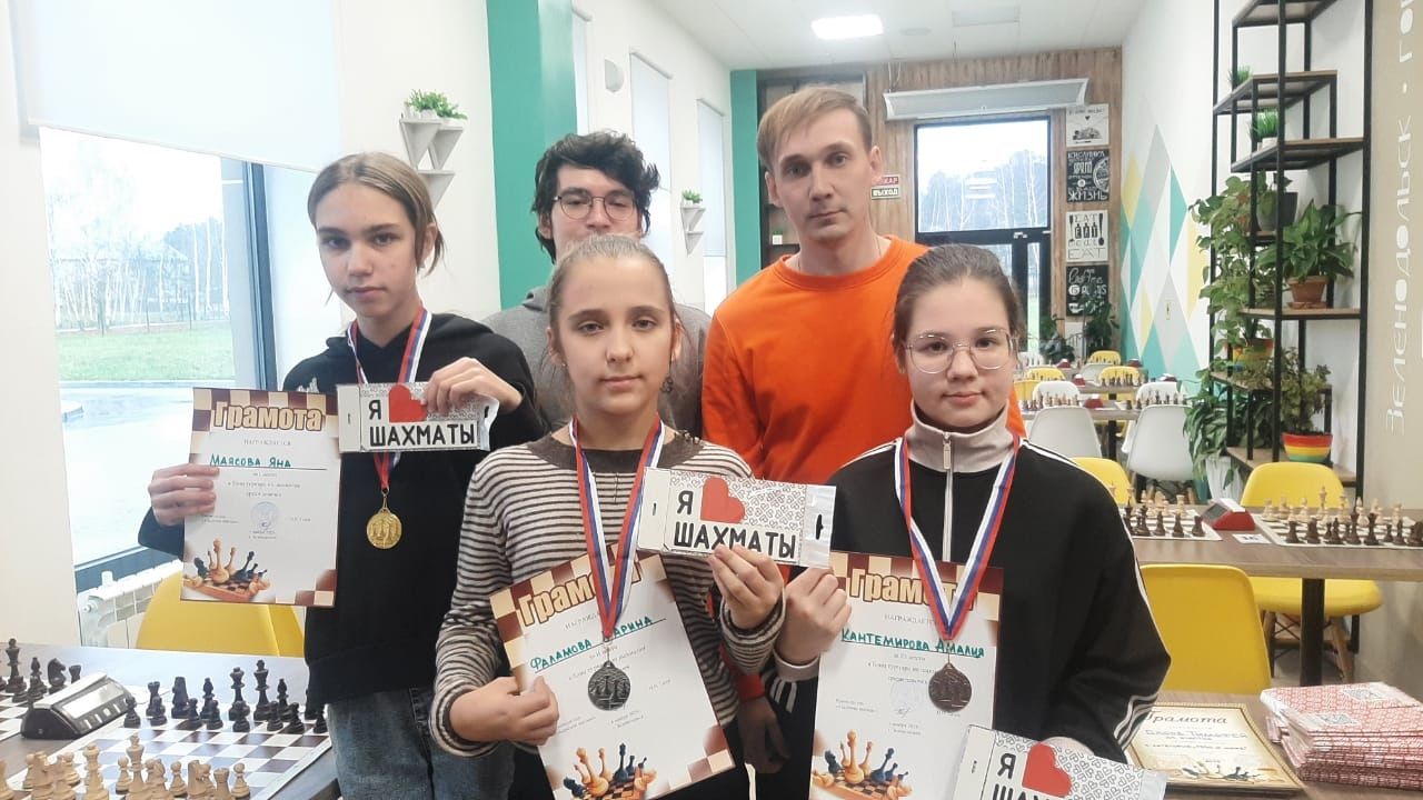 Шахматный турнир «Народов много — Родина одна» провели в Зеленодольске