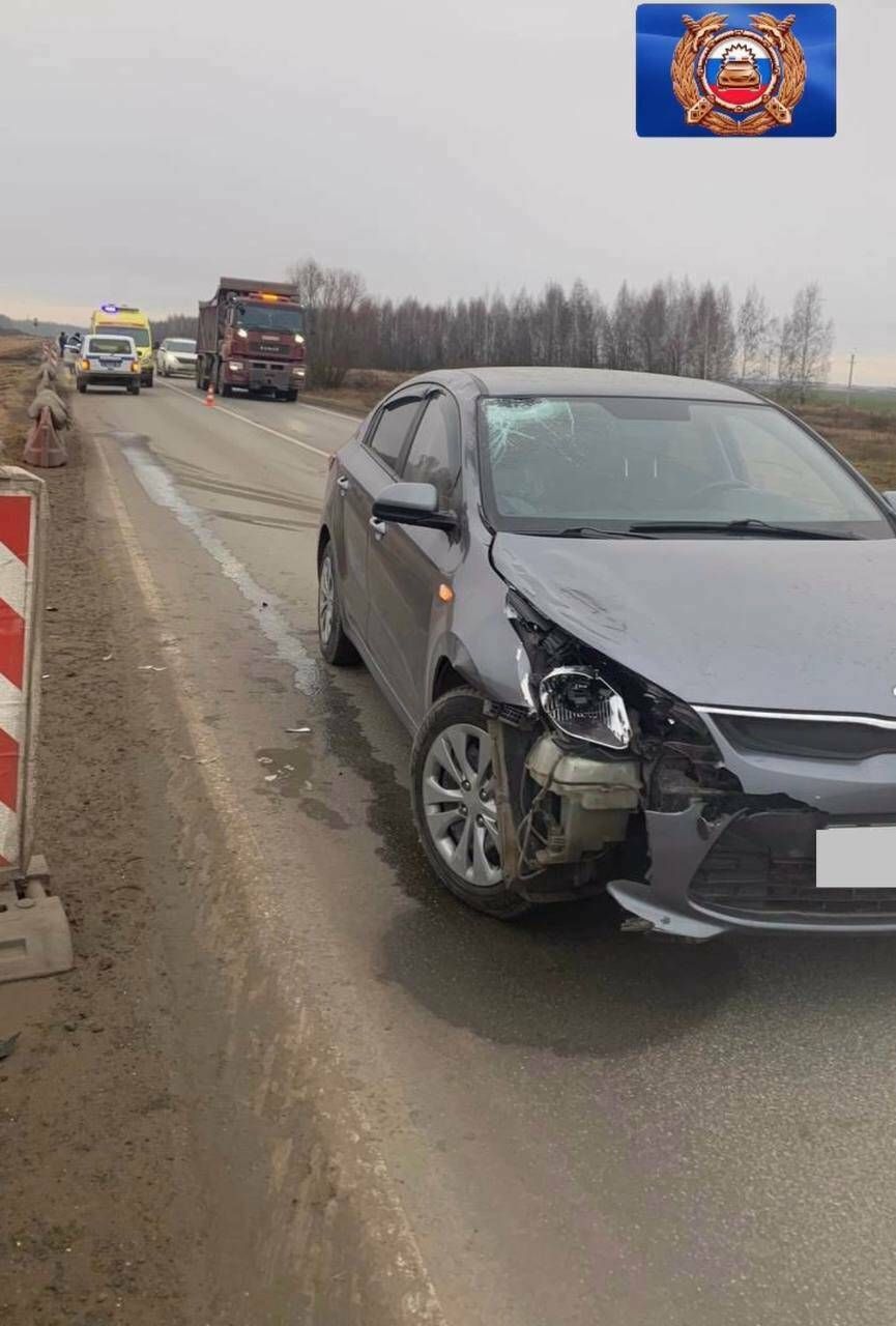 Пешеход погиб под колесами легкового автомобиля на трассе в Татарстане