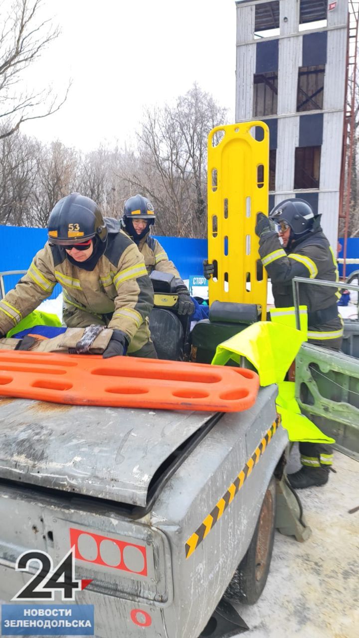 В Зеленодольске прошли соревнования пожарных по оказанию помощи пострадавшим при ДТП