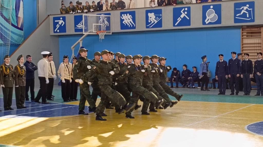 В конкурсе строя и песни победила гимназия № 3