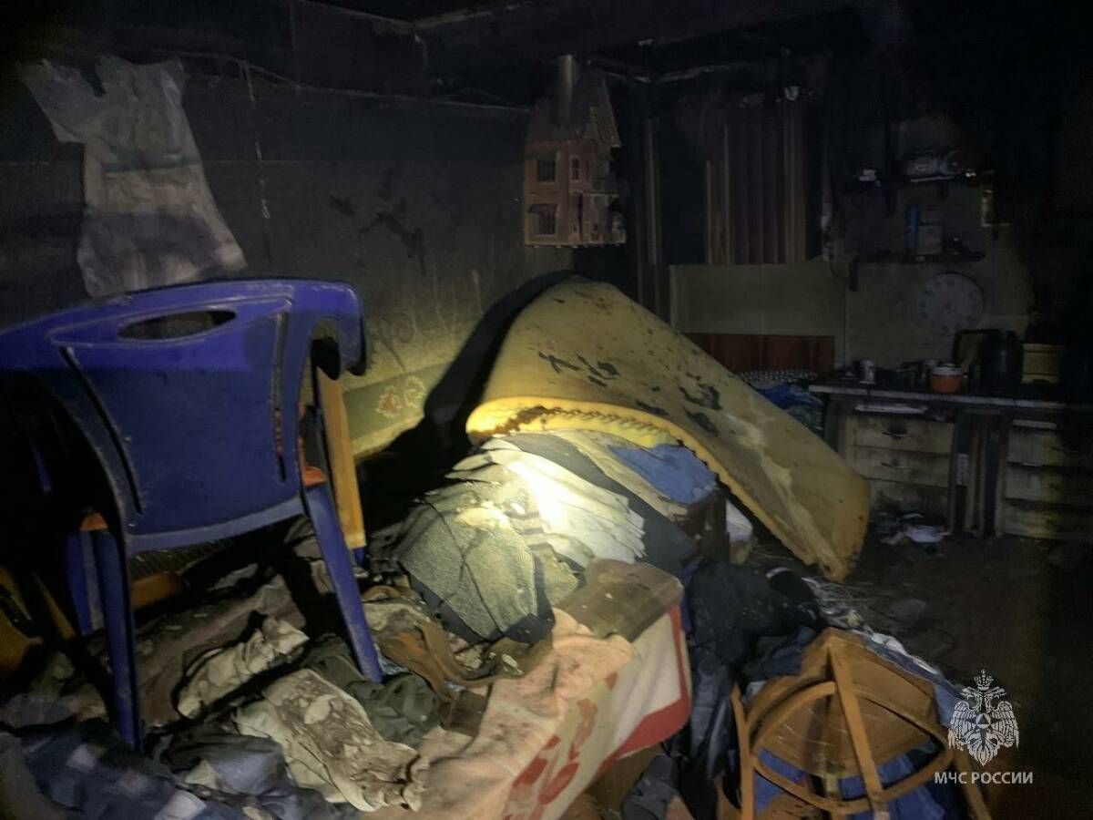 В Елабуге два человека погибли в загоревшемся гараже