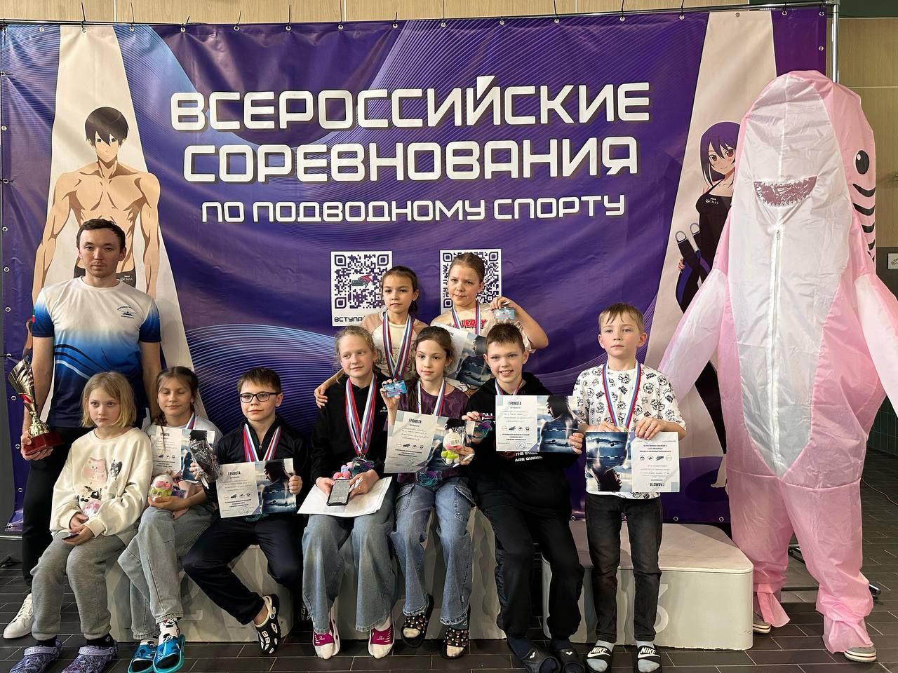 Пловцы школы № 5 «Дельфин» завоевали 12 медалей на соревнованиях «Весенняя Волна 2025»