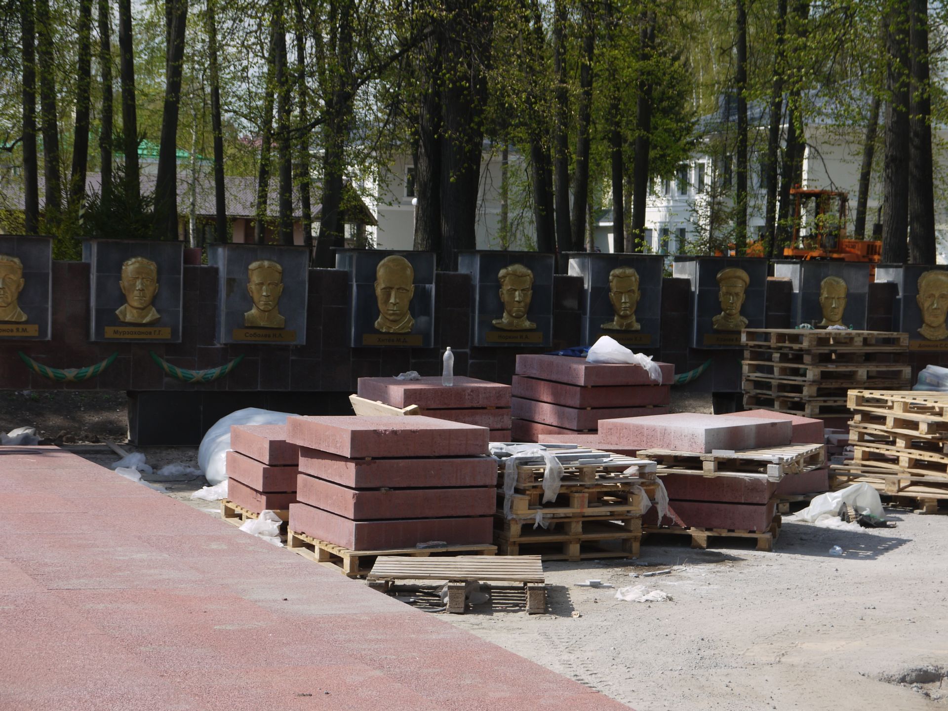 В Зеленодольске к 9 Мая преображается Парк Победы
