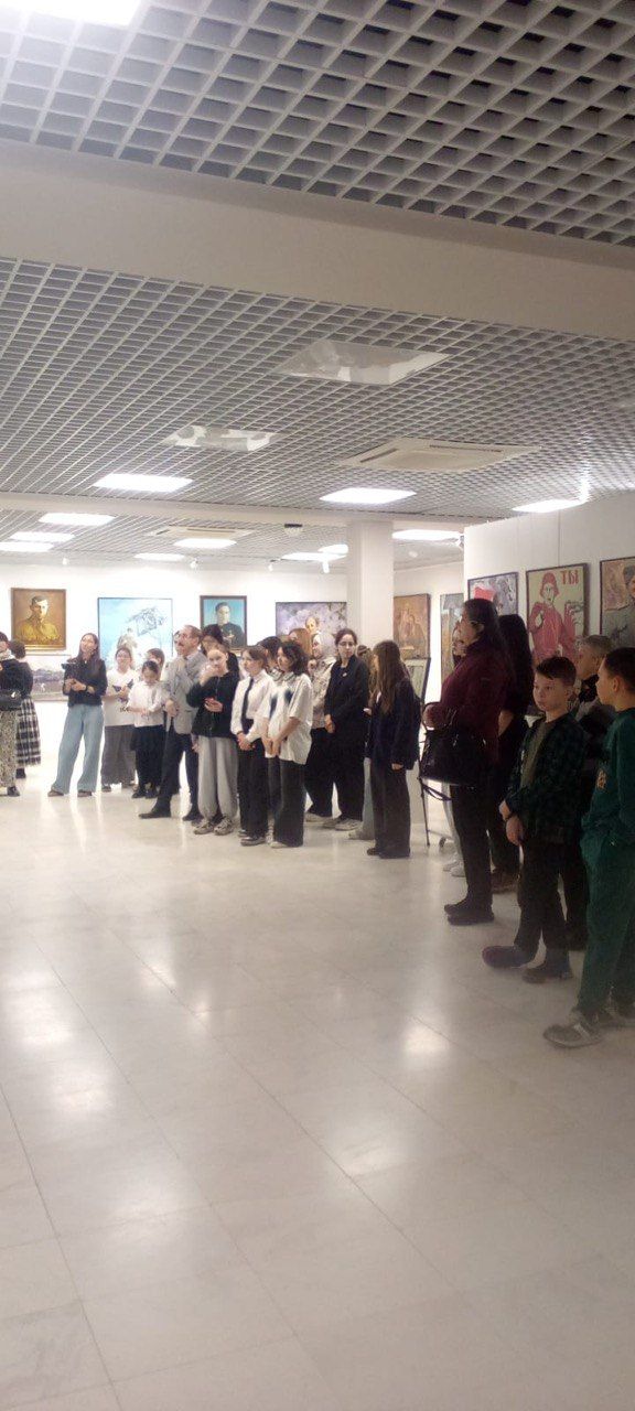 В Зеленодольской художественной галерее открылась выставка «Без права на забвение»