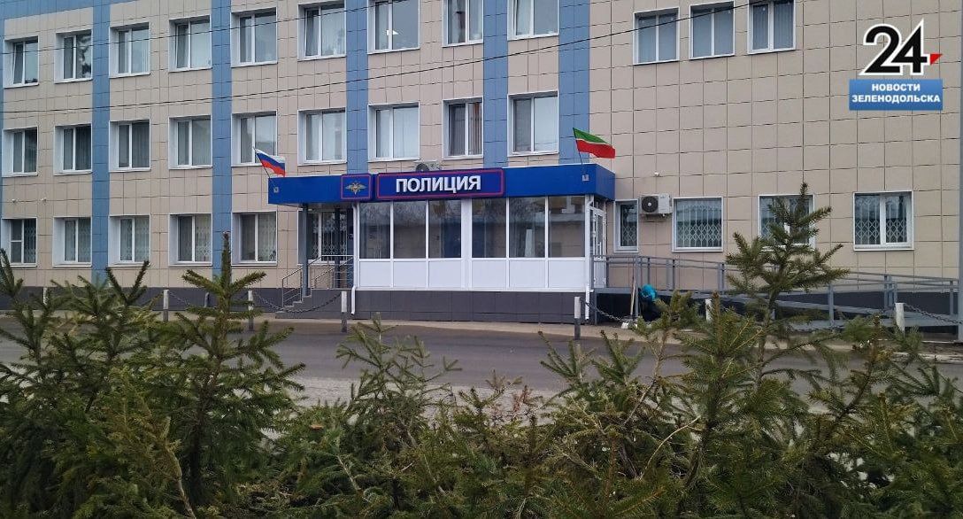 На этой неделе украли: машину, деньги, чужую карту