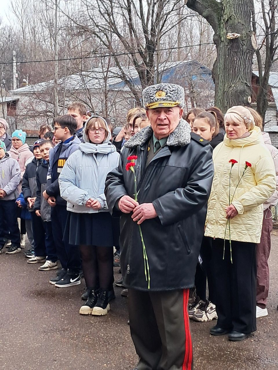 В школе № 17 прошел митинг «День подвига Николая Андреевича Катина»