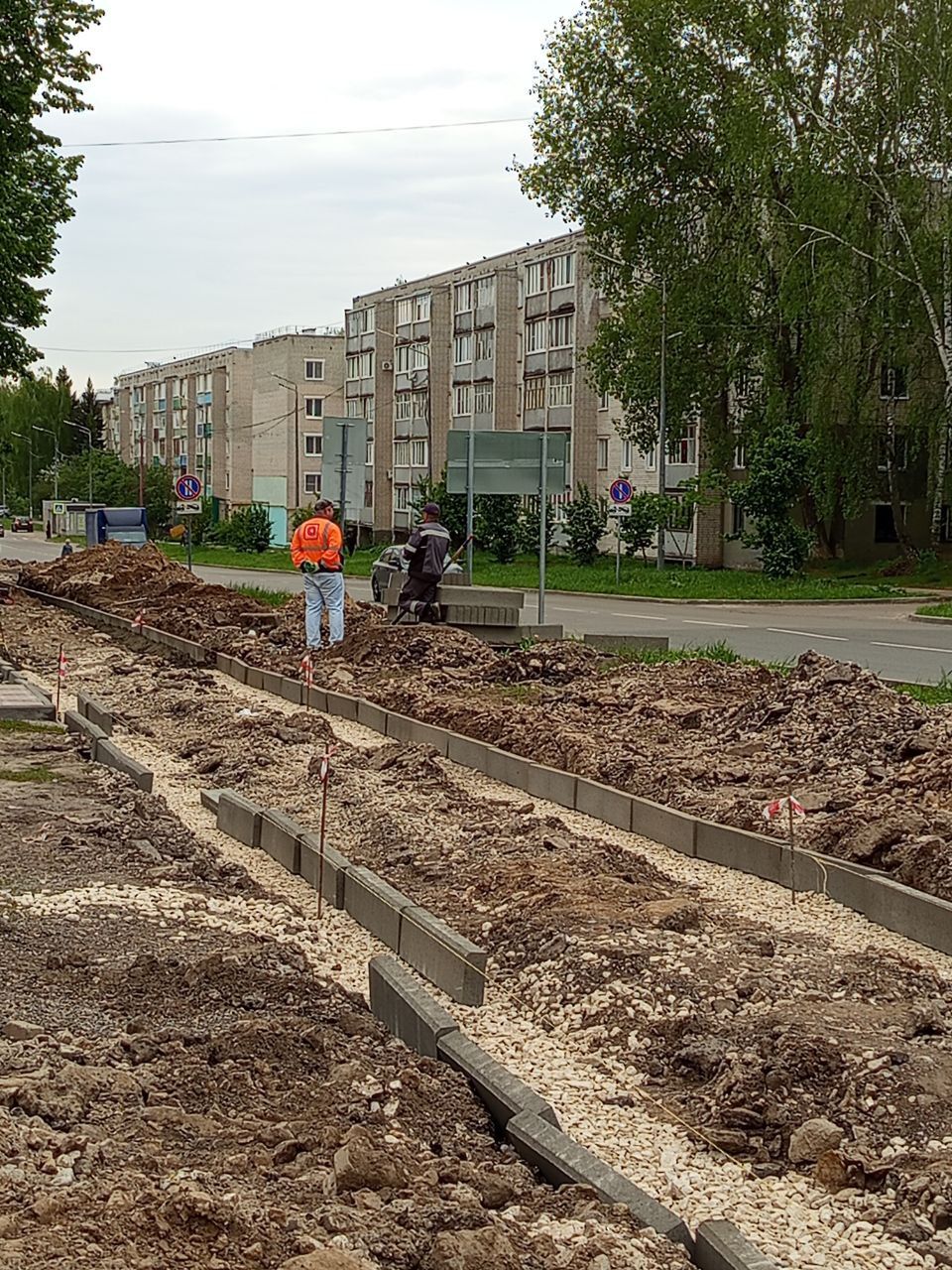 Городские дворы преображаются в рамках республиканской программы «Наш двор»