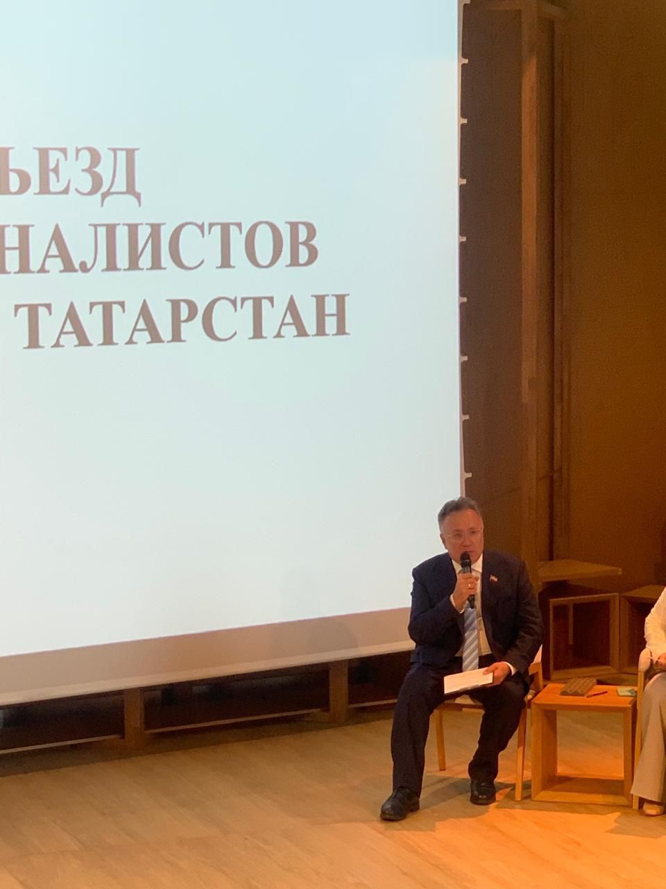Директор Информационного центра «Зелёный Дол» Владимир Витовский выступил на форуме журналистов