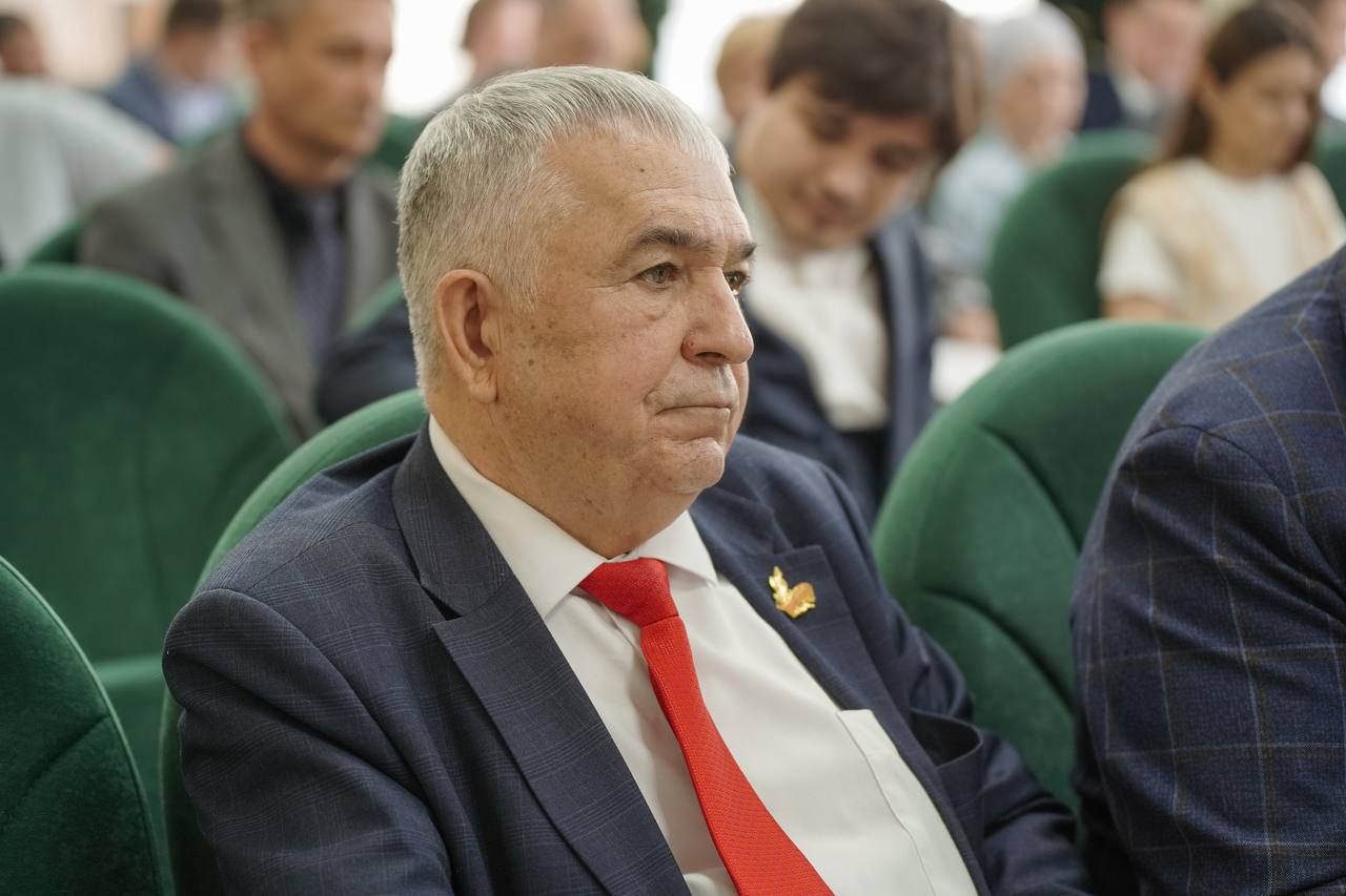 Парламентарии Татарстана провели совещание в поселке Васильево