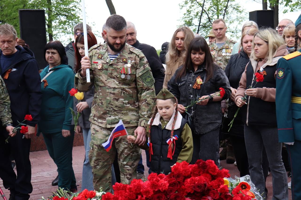 По улицам Зеленодольска проходит шествие к Парку Победы