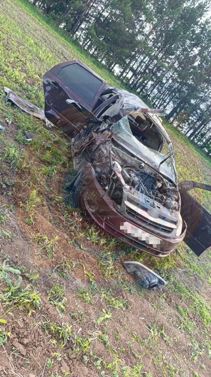 В Верхнеуслонском районе РТ перевернулся автомобиль: пассажир погиб, водитель в больнице