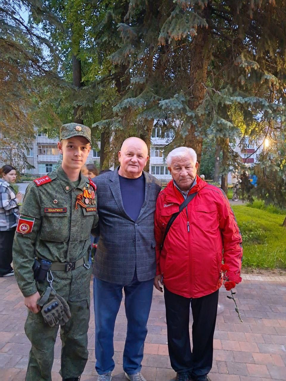 Зеленодольские юнармейцы приняли участие в акции «Свеча памяти»
