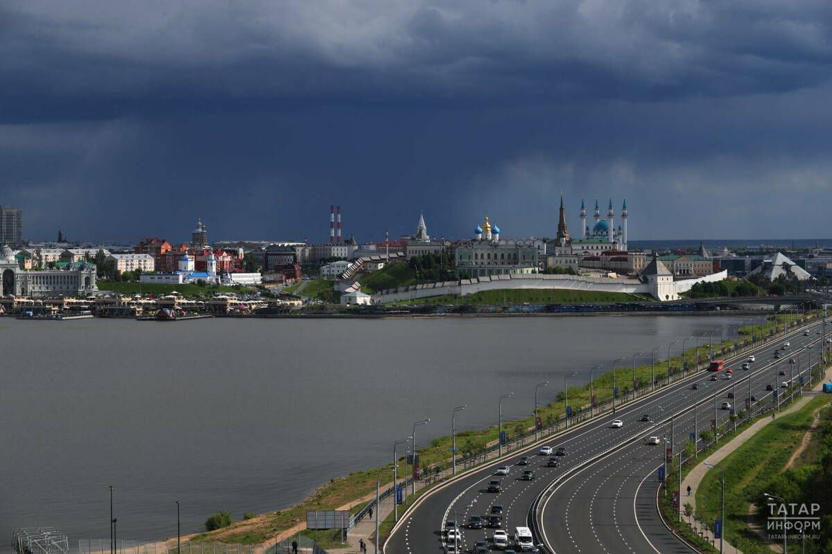 Татарстанцев ждет ливень, сильные порывы ветра и гроза в понедельник