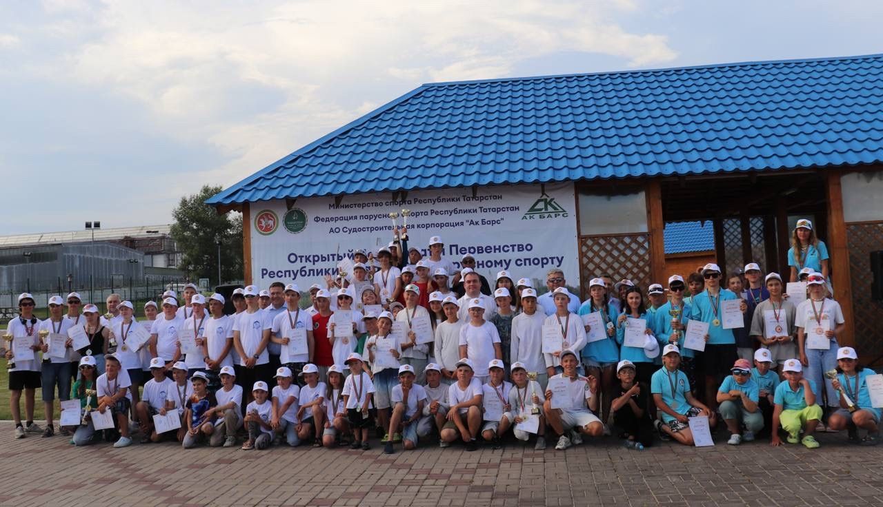 В Зеленодольском яхт-клубе «Дельфин» провели торжественное награждение победителей чемпионата и первенства РТ по парусному спорту