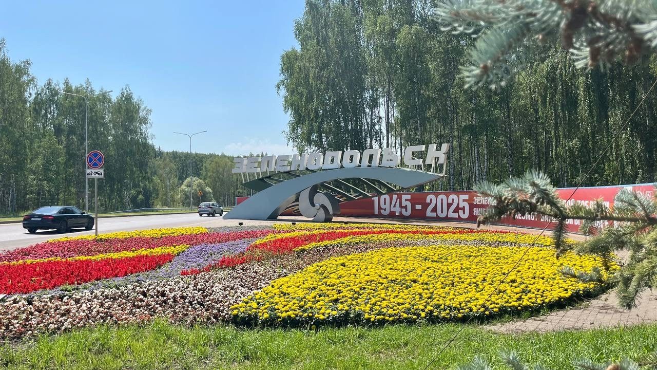 Михаил Афанасьев проверил ход дорожных работ в Зеленодольске