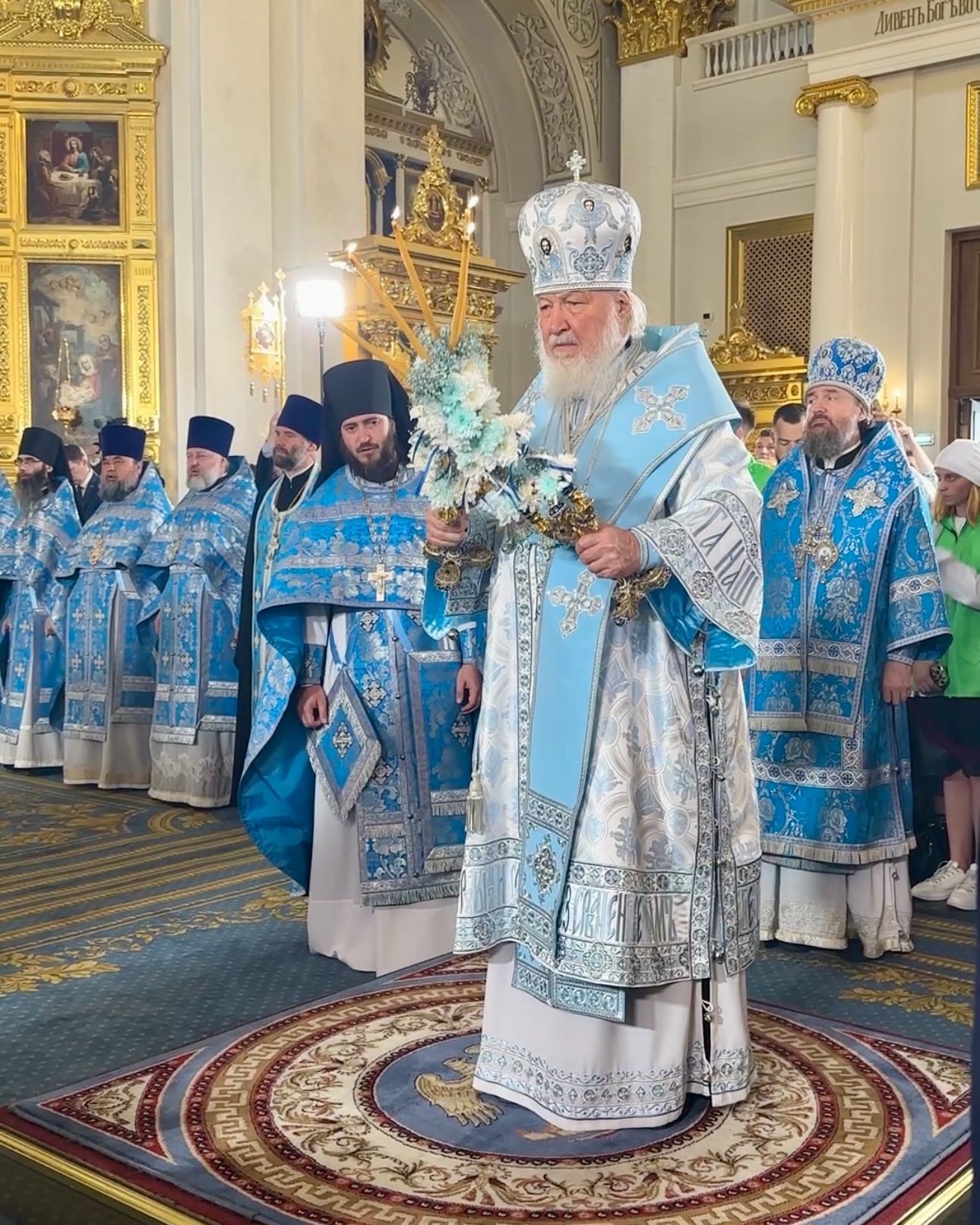 Патриарх Московский и всея Руси Кирилл возглавил Литургию в честь явления Казанской иконы Божией Матери