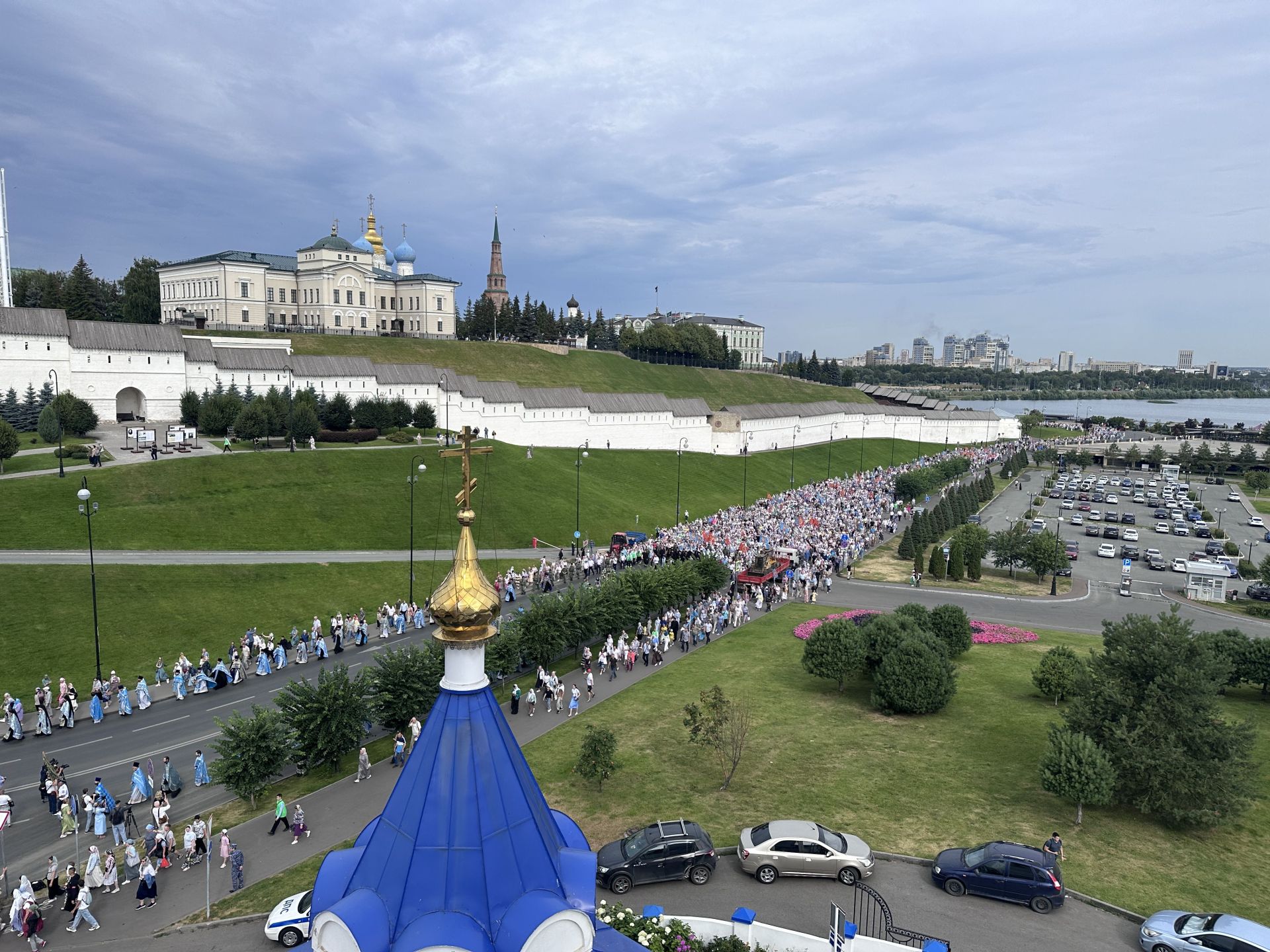 Патриарх Московский и всея Руси Кирилл возглавил Литургию в честь явления Казанской иконы Божией Матери